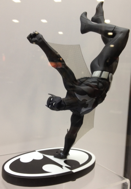 batman beyond black and white statue